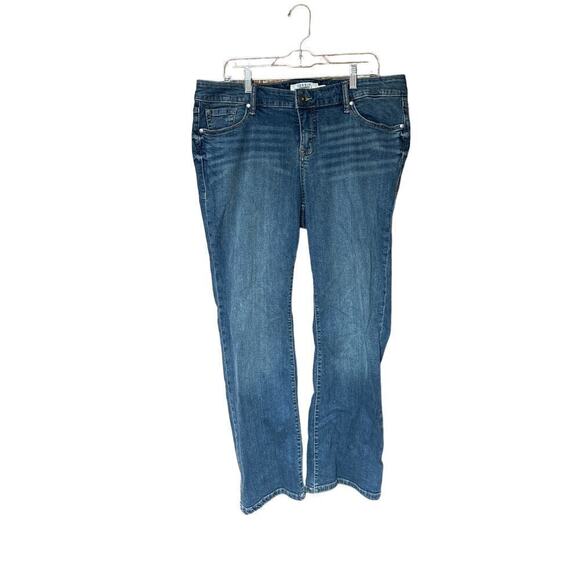 Torrid Denim Relaxed Boot We Swear By The Fit Boot Cut Denim Jeans 16R - Picture 1 of 7